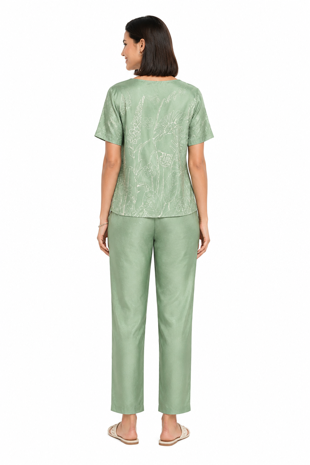 Mesmerro Sage Meadow Floral Printed Women’s Co-Ord Set with Round-Neck Short-Sleeve Top & Straight-Fit Pants