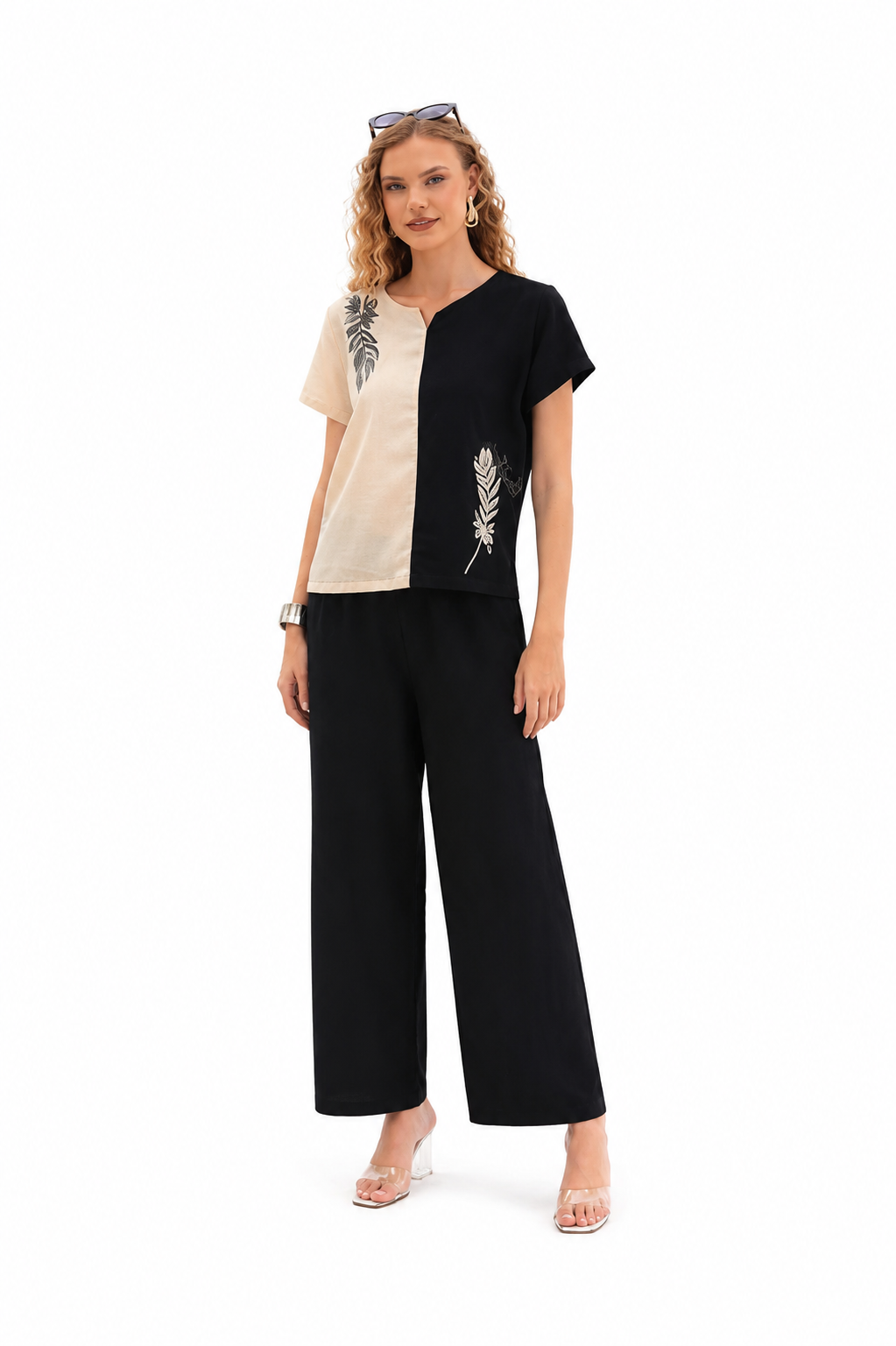 Mesmerro Monochrome Leaf Black & Ivory Women’s Co-Ord Set with Notch-Neck Short-Sleeve Top & Wide-Leg Pants