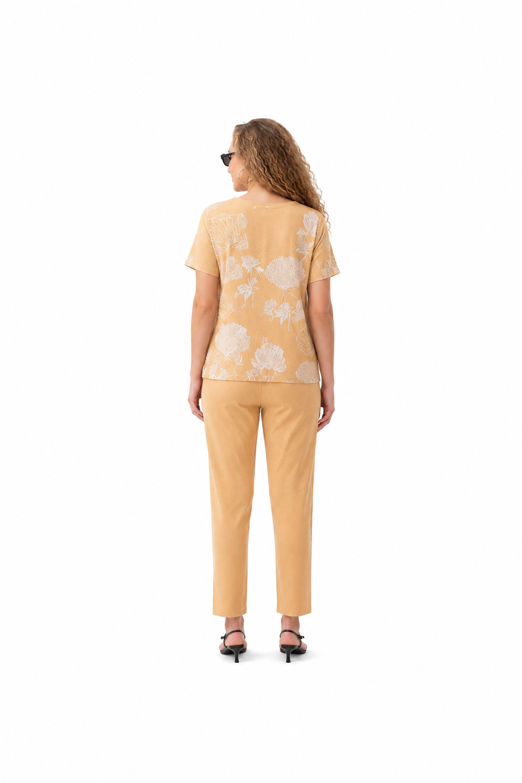 Mesmerro Peach Blossom Floral Printed Women’s Co-Ord Set with Round-Neck Short-Sleeve Top & Straight-Fit Pants